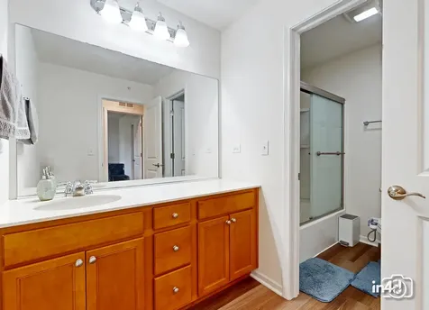 162 Waverly Court Bloomingdale IL 60108