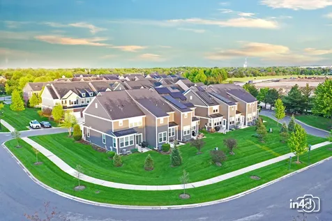 162 Waverly Court Bloomingdale IL 60108