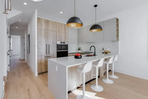 5428 North Winthrop Avenue Chicago IL 60640