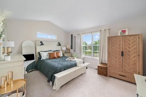 609 Plymouth Court Oswego IL 60543