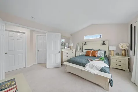 609 Plymouth Court Oswego IL 60543