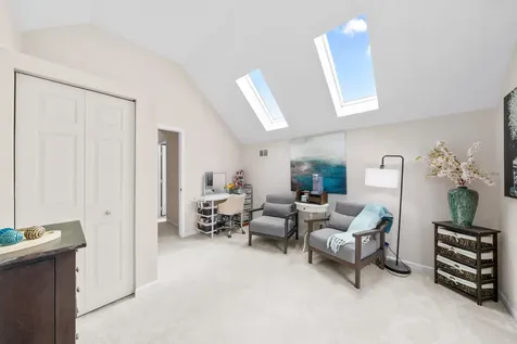 609 Plymouth Court Oswego IL 60543