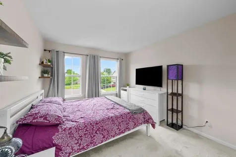 609 Plymouth Court Oswego IL 60543