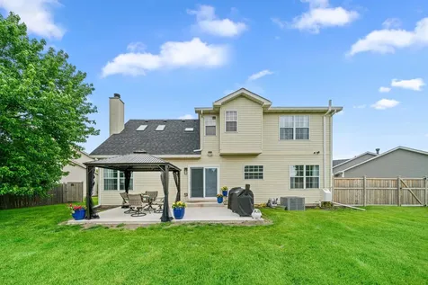 609 Plymouth Court Oswego IL 60543