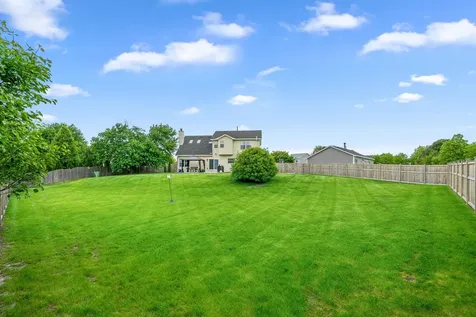 609 Plymouth Court Oswego IL 60543