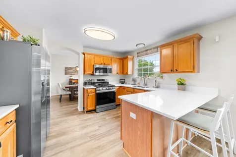 609 Plymouth Court Oswego IL 60543