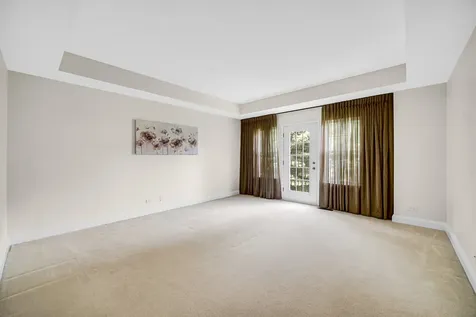 322 Montabello Bloomingdale IL 60108