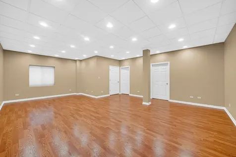 322 Montabello Bloomingdale IL 60108