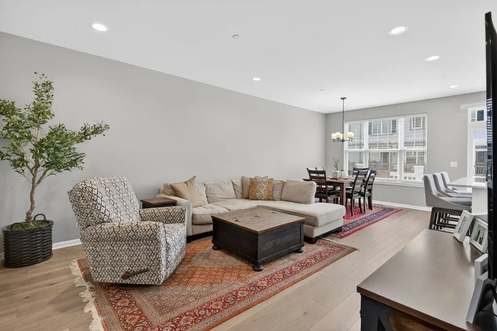 30W142 Wheeler Circle Warrenville IL 60563
