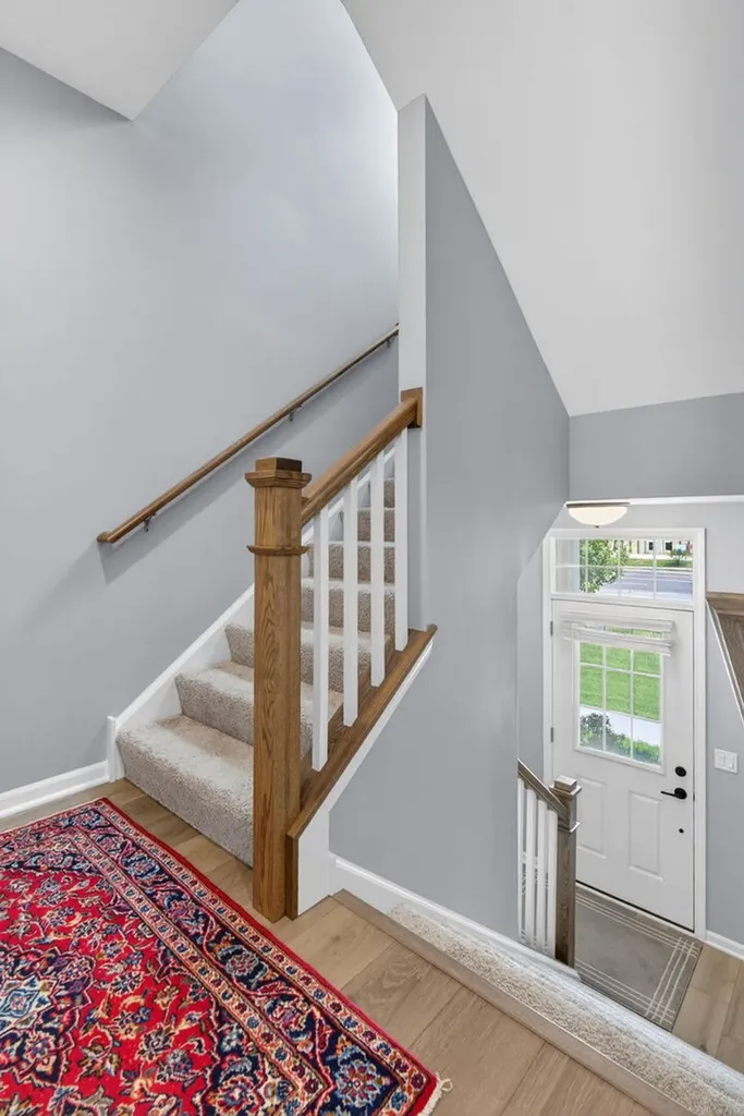 30W142 Wheeler Circle Warrenville IL 60563