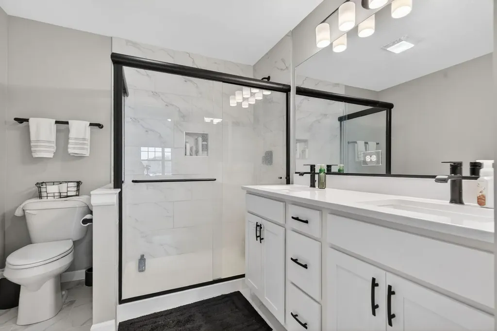 30W142 Wheeler Circle Warrenville IL 60563