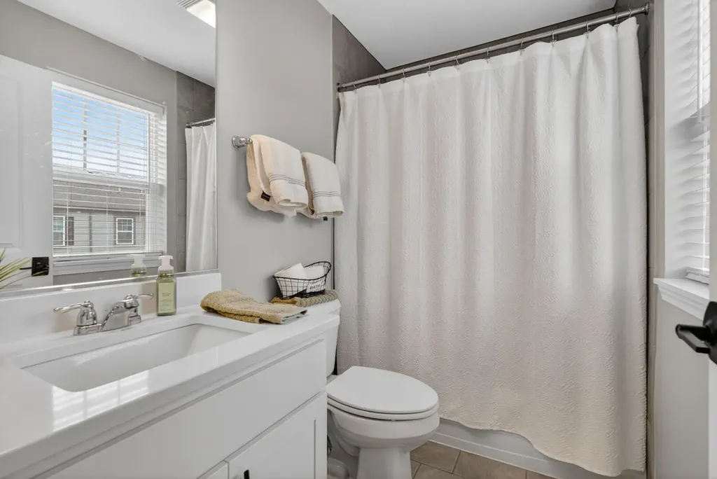 30W142 Wheeler Circle Warrenville IL 60563