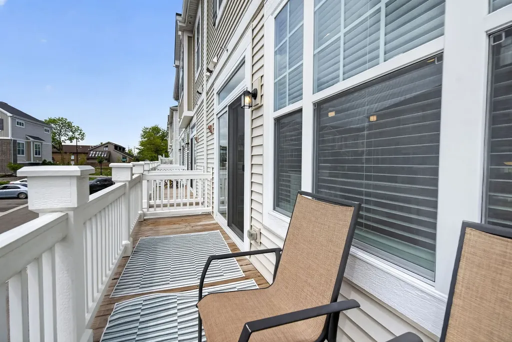 30W142 Wheeler Circle Warrenville IL 60563