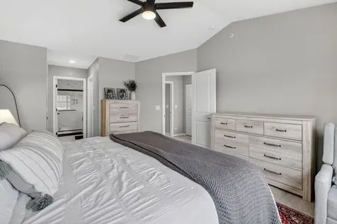 30W142 Wheeler Circle Warrenville IL 60563