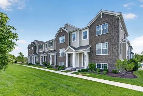 30W142 Wheeler Circle Warrenville IL 60563