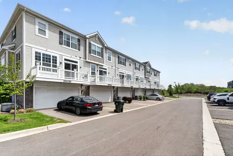30W142 Wheeler Circle Warrenville IL 60563