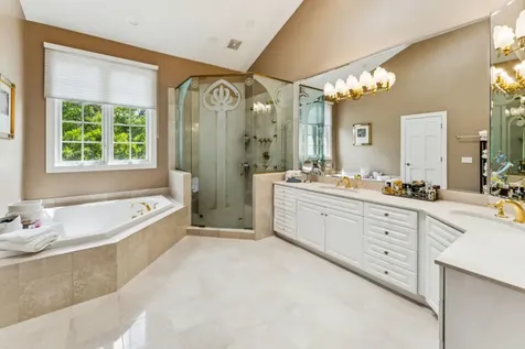 1745 Sundrop Circle Highland Park IL 60035