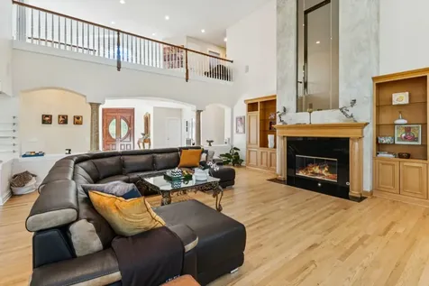 1745 Sundrop Circle Highland Park IL 60035