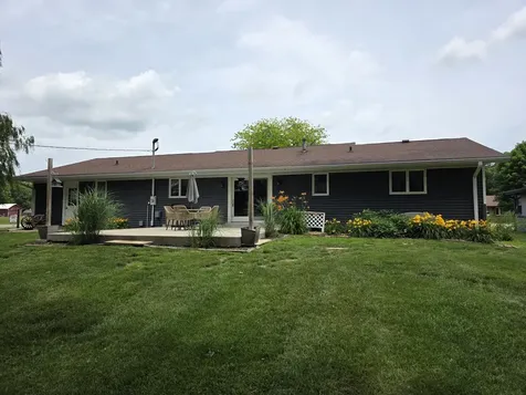 304 Tree Lane Prophetstown IL 61277