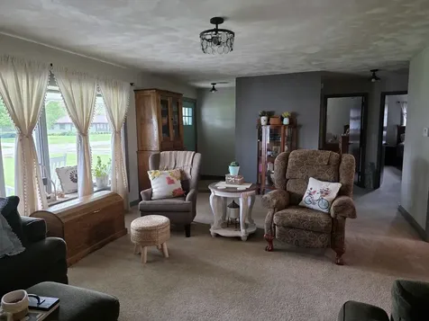 304 Tree Lane Prophetstown IL 61277