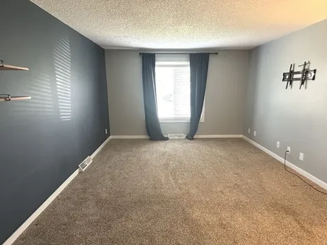 1511 Longwood Drive Sycamore IL 60178
