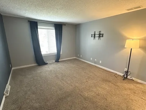 1511 Longwood Drive Sycamore IL 60178