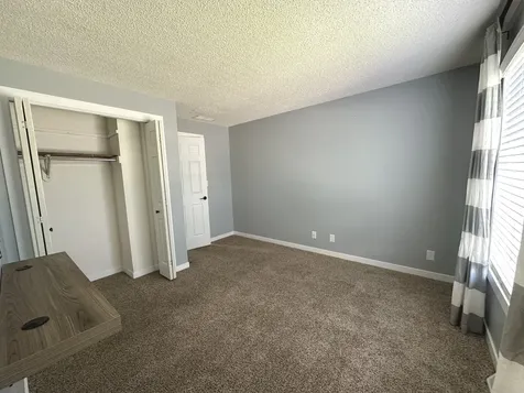 1511 Longwood Drive Sycamore IL 60178