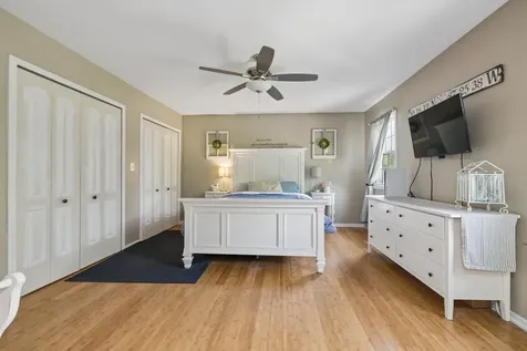 1351 Reva Lane Lake Holiday IL 60548