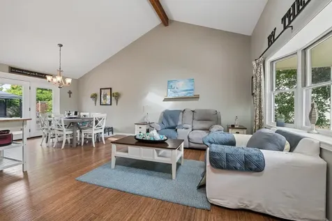 1351 Reva Lane Lake Holiday IL 60548
