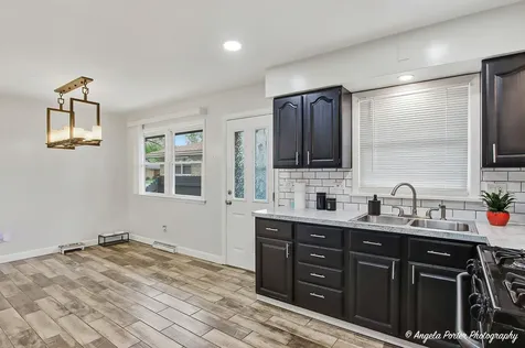 1320 Glenwood Avenue Waukegan IL 60085