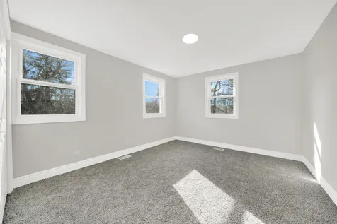 14222 Long Avenue Midlothian IL 60445