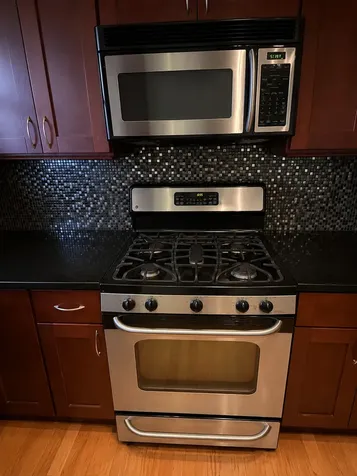 2038 West Iowa Street Chicago IL 60622