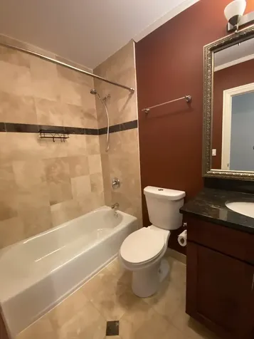 2038 West Iowa Street Chicago IL 60622