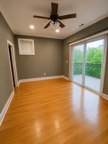 2038 West Iowa Street Chicago IL 60622