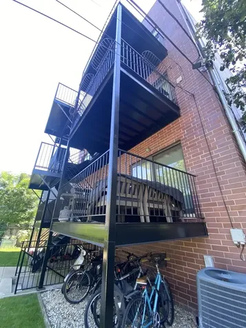 2038 West Iowa Street Chicago IL 60622