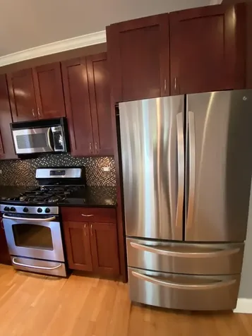 2038 West Iowa Street Chicago IL 60622