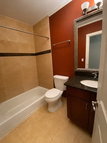 2038 West Iowa Street Chicago IL 60622