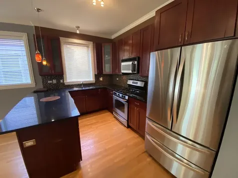 2038 West Iowa Street Chicago IL 60622