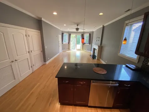 2038 West Iowa Street Chicago IL 60622