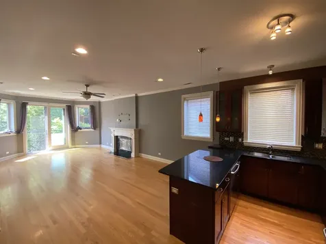 2038 West Iowa Street Chicago IL 60622