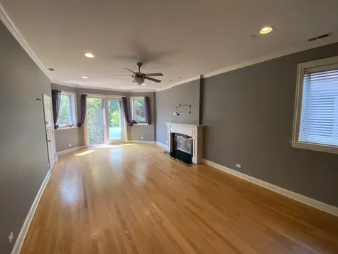 2038 West Iowa Street Chicago IL 60622