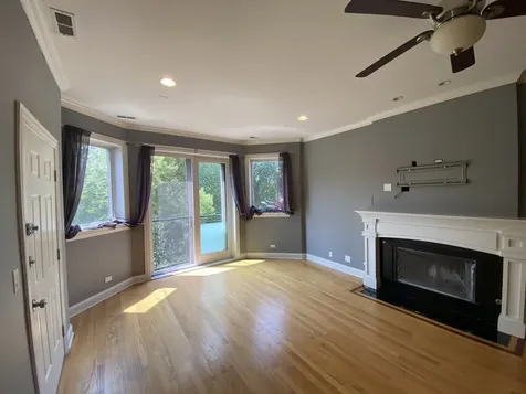 2038 West Iowa Street Chicago IL 60622