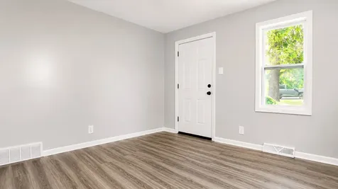 5301 West Lane Mccullom Lake IL 60050
