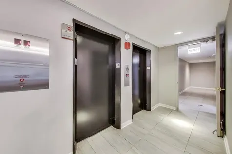 2728 North Hampden Court Chicago IL 60614