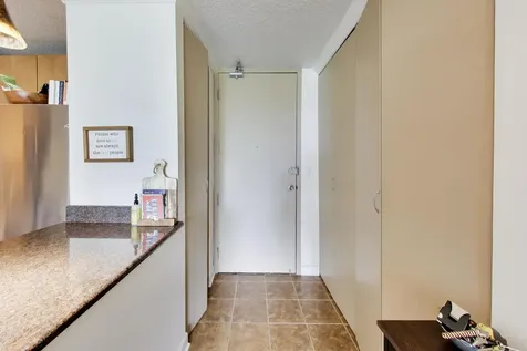 2728 North Hampden Court Chicago IL 60614