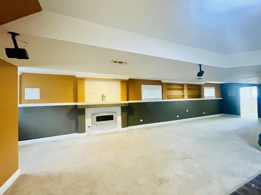8425 South Marshfield Avenue Chicago IL 60620