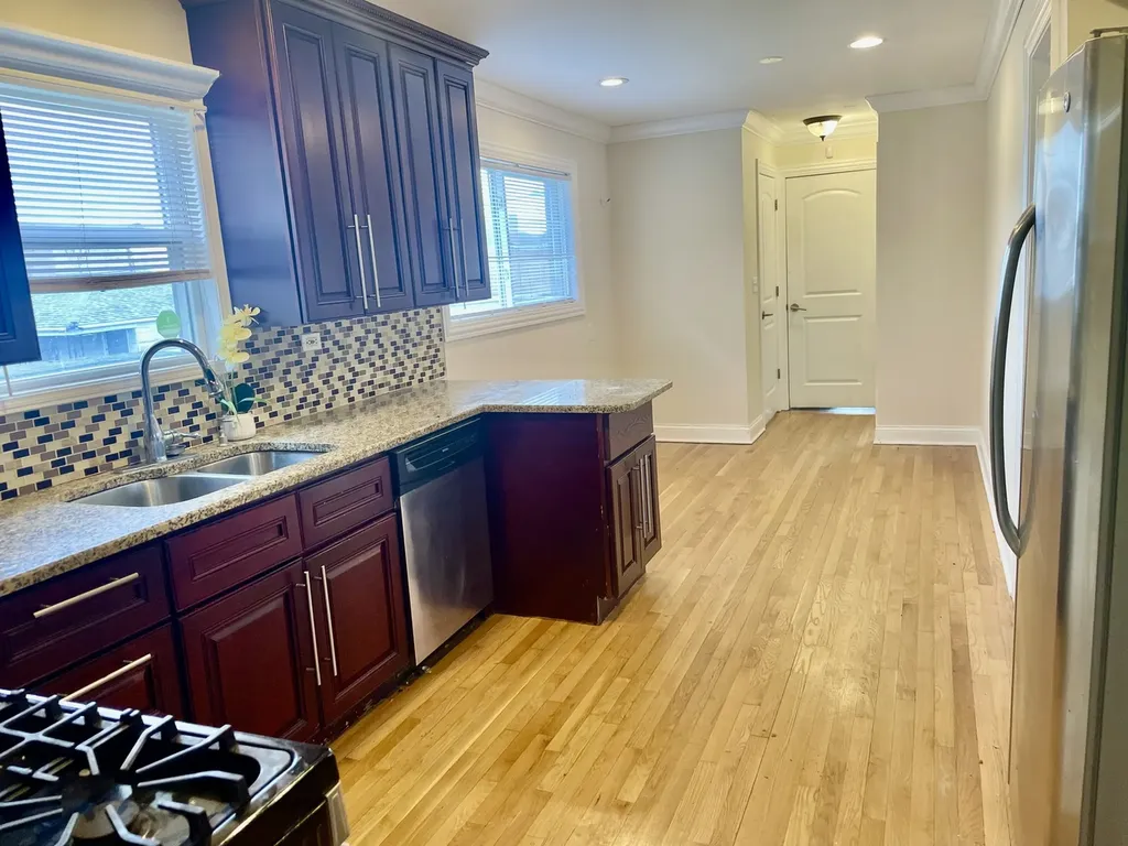 8425 South Marshfield Avenue Chicago IL 60620