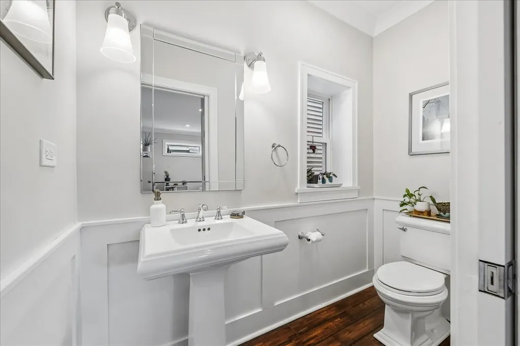 3739 North Ridgeway Avenue Chicago IL 60618