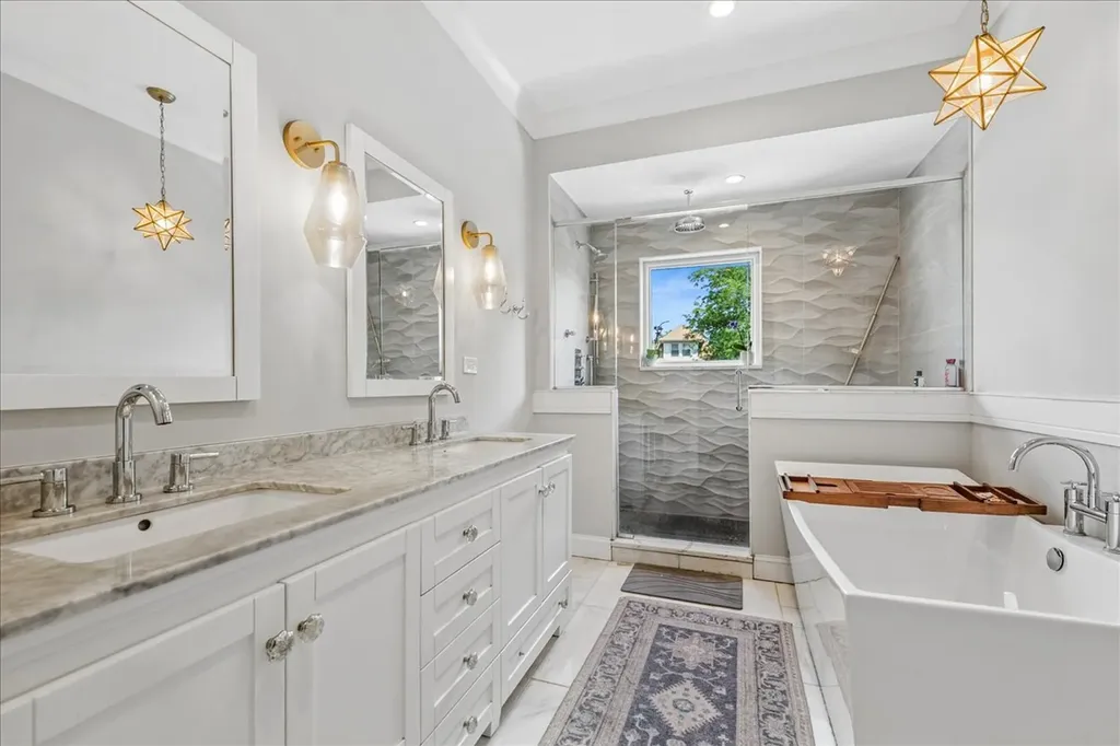 3739 North Ridgeway Avenue Chicago IL 60618