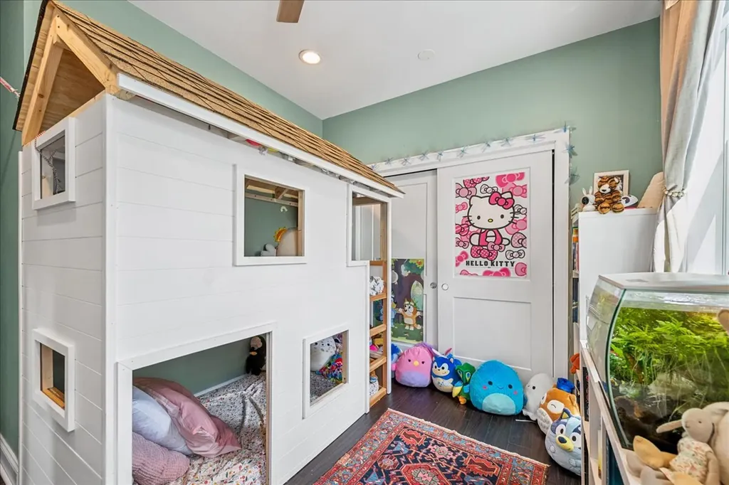 3739 North Ridgeway Avenue Chicago IL 60618